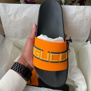 GUCCI Web Slides ‘Mustard Orange’